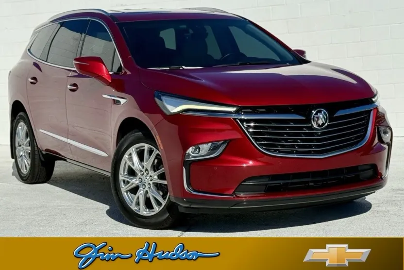2023 Buick Enclave Premium photo 1