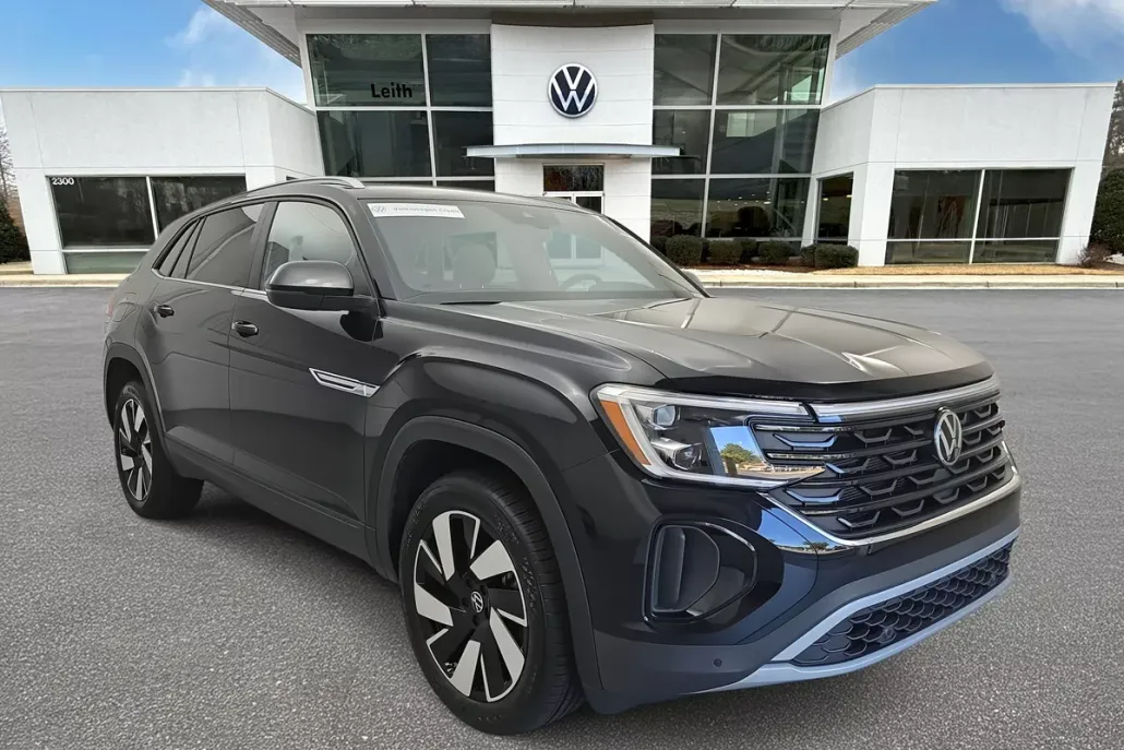 2024 Volkswagen Atlas Cross Sport SE Technology photo 1