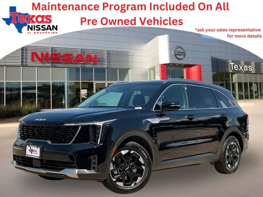 2024 Kia Sorento S photo 1