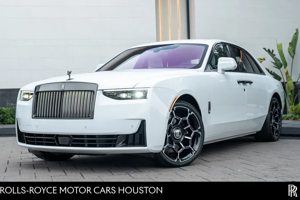 2025 Rolls Royce Ghost Black Badge photo 1
