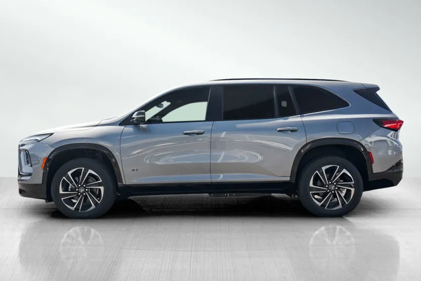 2026 Buick Enclave Sport Touring photo 1