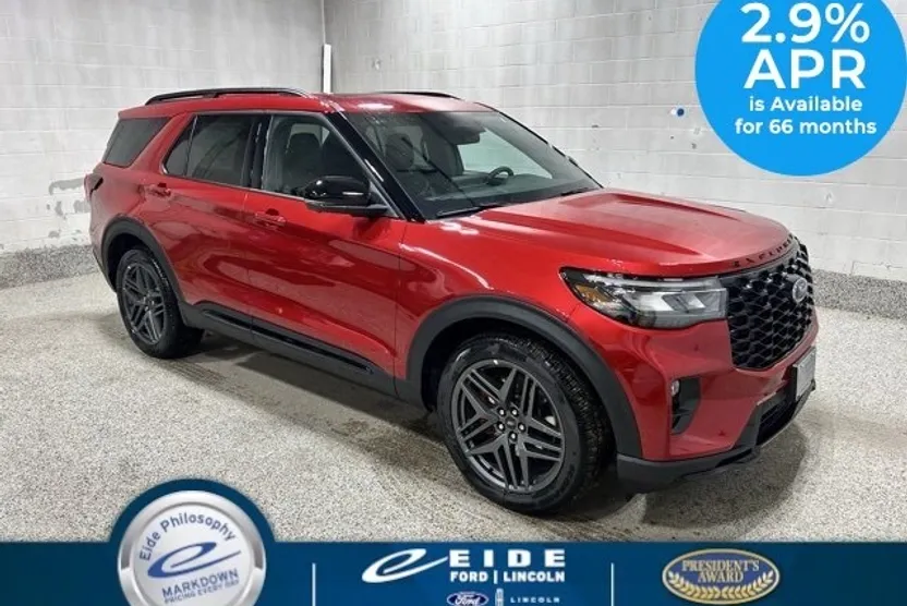 2025 Ford Explorer ST photo 1