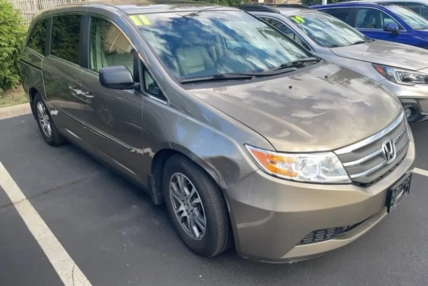 2011 Honda Odyssey EX-L photo 1