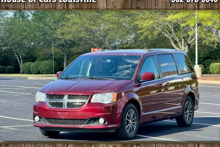 2017 Dodge Grand Caravan SXT photo 1