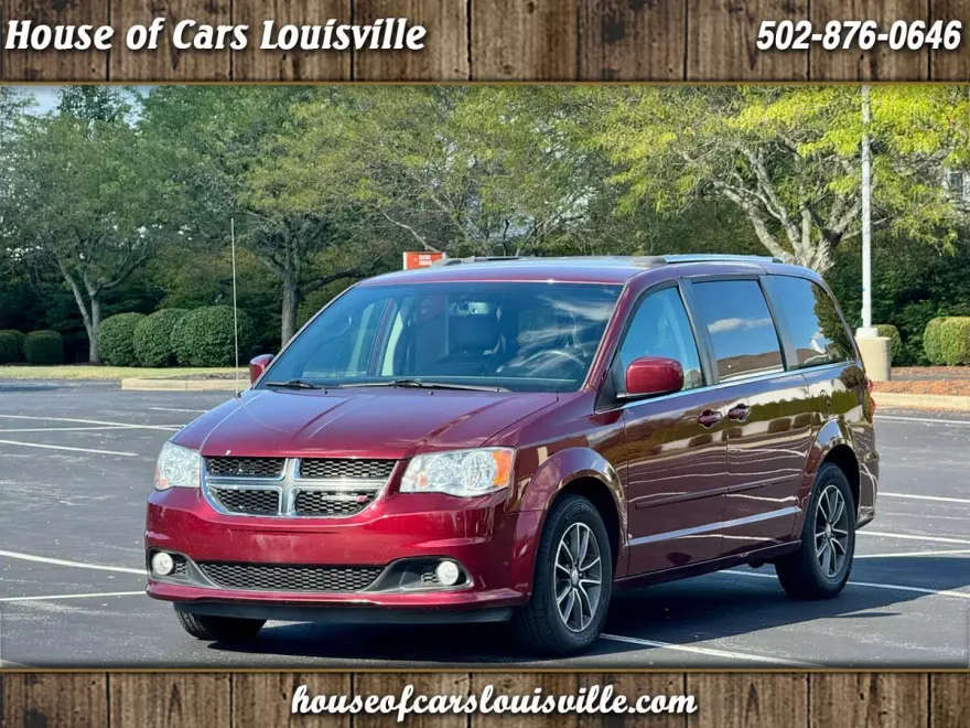 2017 Dodge Grand Caravan SXT photo 1