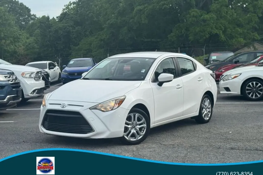 2017 Toyota Yaris iA photo 1
