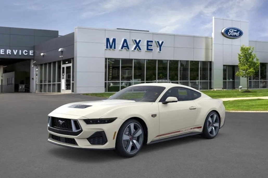 2025 Ford Mustang GT Premium photo 1