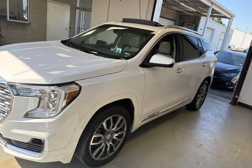 2023 Gmc Terrain Denali photo 1