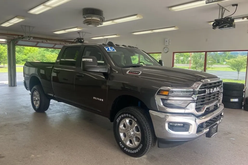 2025 Ram 2500 Big Horn photo 1