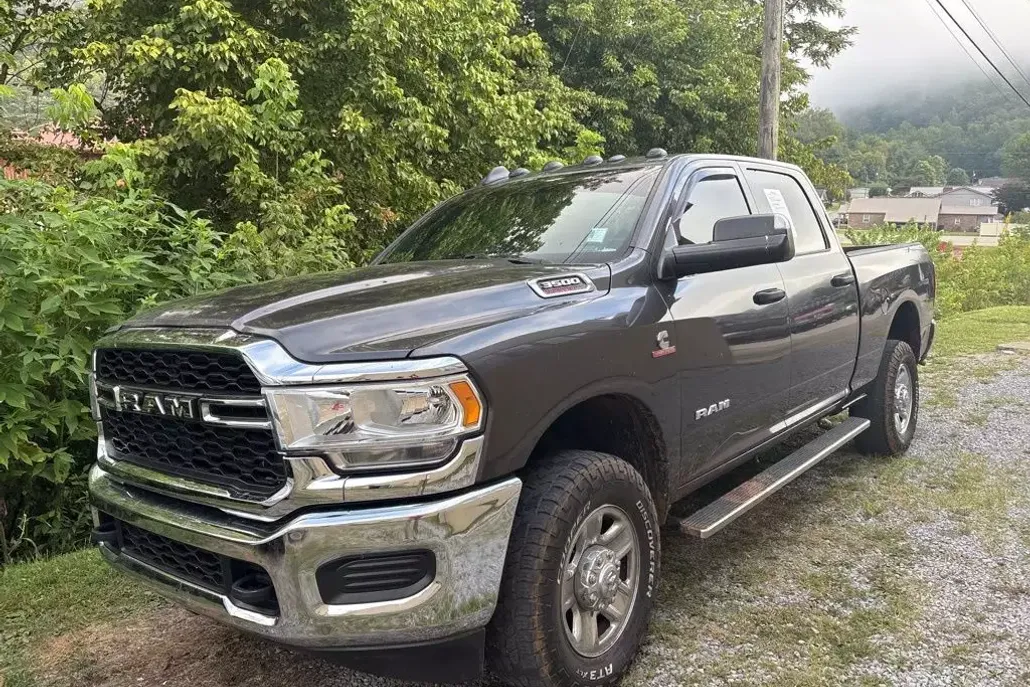 2021 Ram 3500 Tradesman photo 1