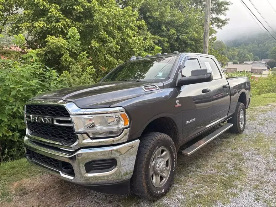 2021 Ram 3500 Tradesman photo 1