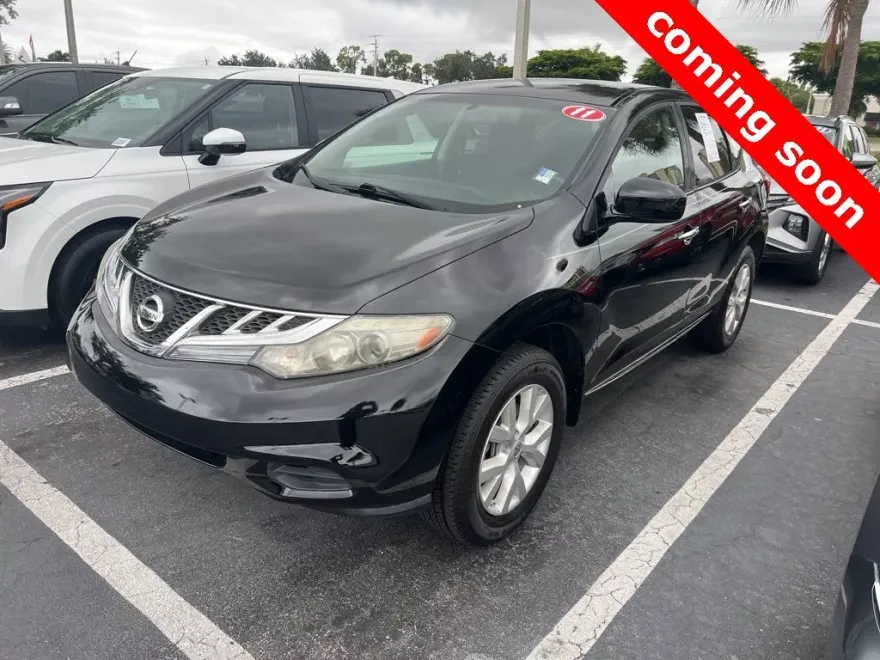 2011 Nissan Murano S photo 1