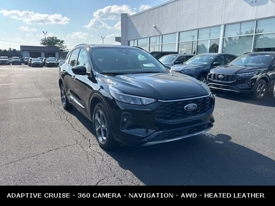 2024 Ford Escape ST-Line Select photo 1
