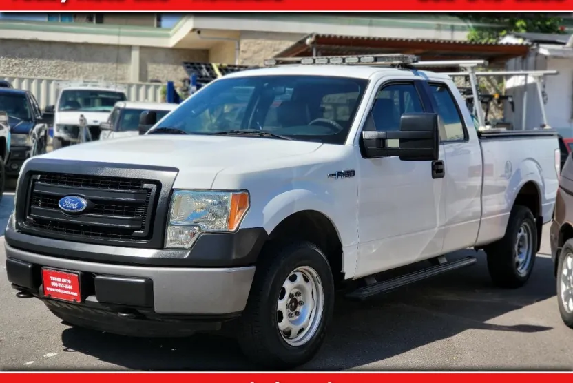 2013 Ford F-150 XL photo 1