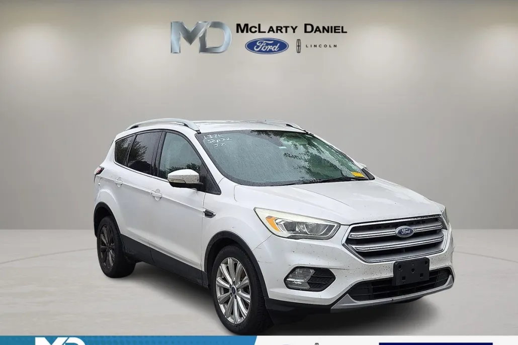 2017 Ford Escape Titanium photo 1