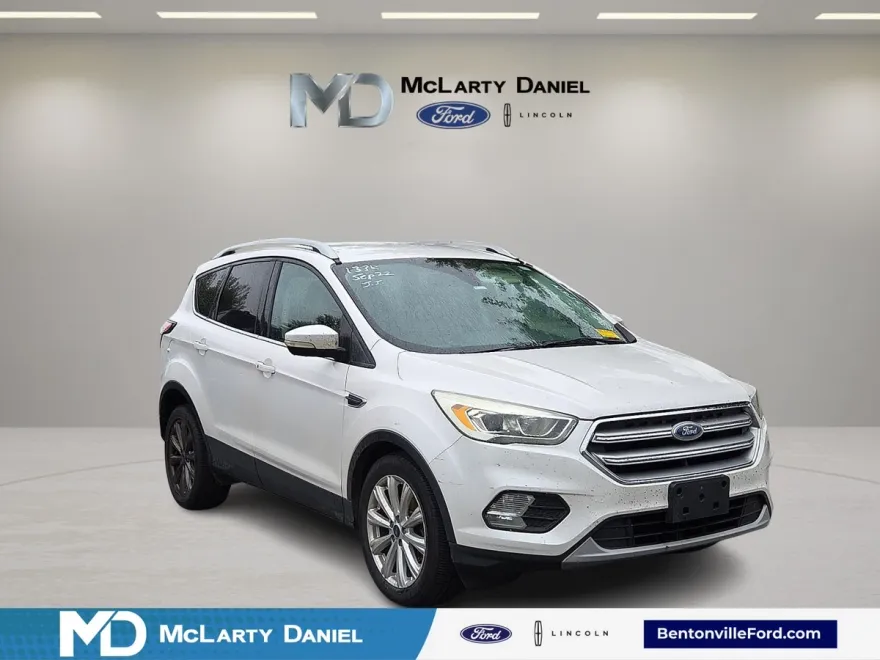 2017 Ford Escape Titanium photo 1