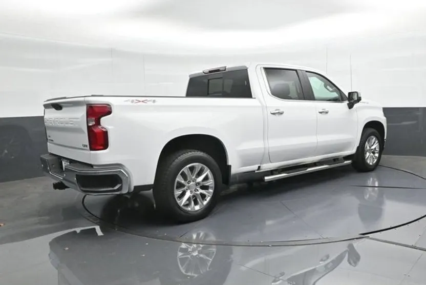 2022 Chevrolet Silverado 1500 LTZ photo 1