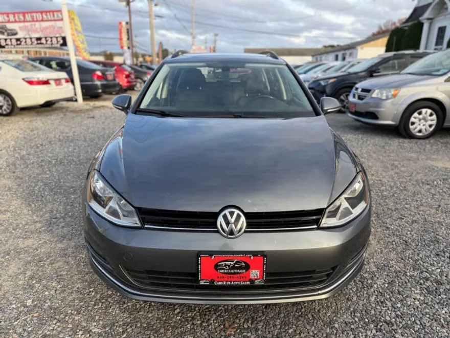 2017 Volkswagen Golf SportWagen TSI SE photo 1