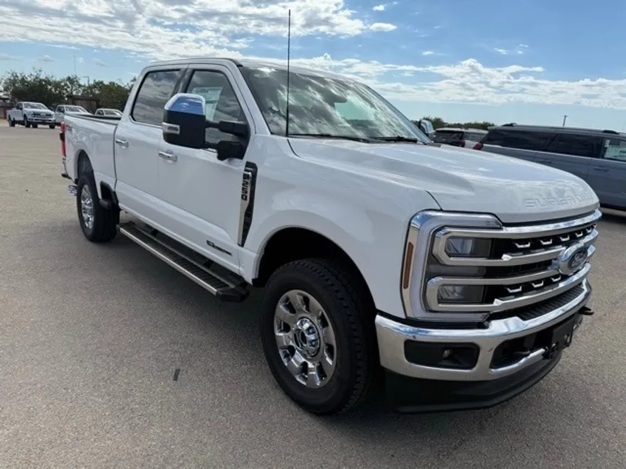 2026 Ford F-250 Lariat photo 1