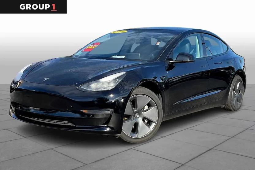 2021 Tesla Model 3 Standard Range Plus photo 1