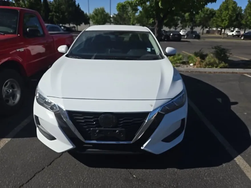 2022 Nissan Sentra SV photo 1