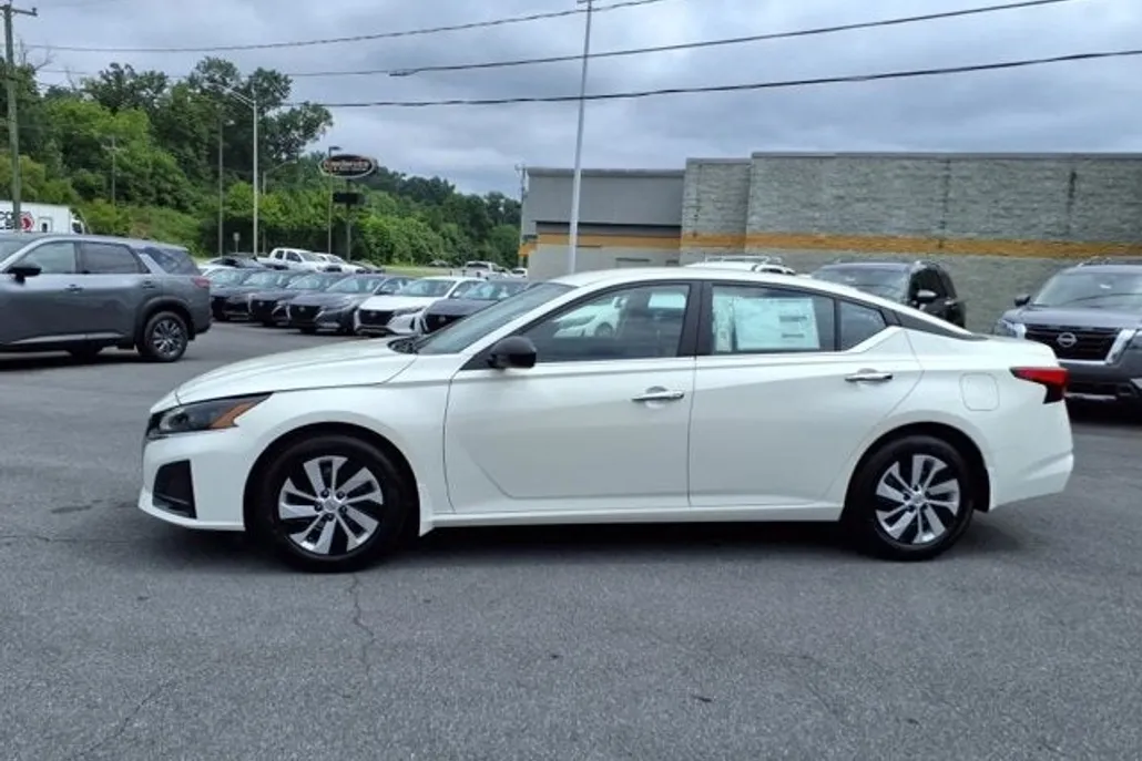 2025 Nissan Altima 2.5 S photo 1