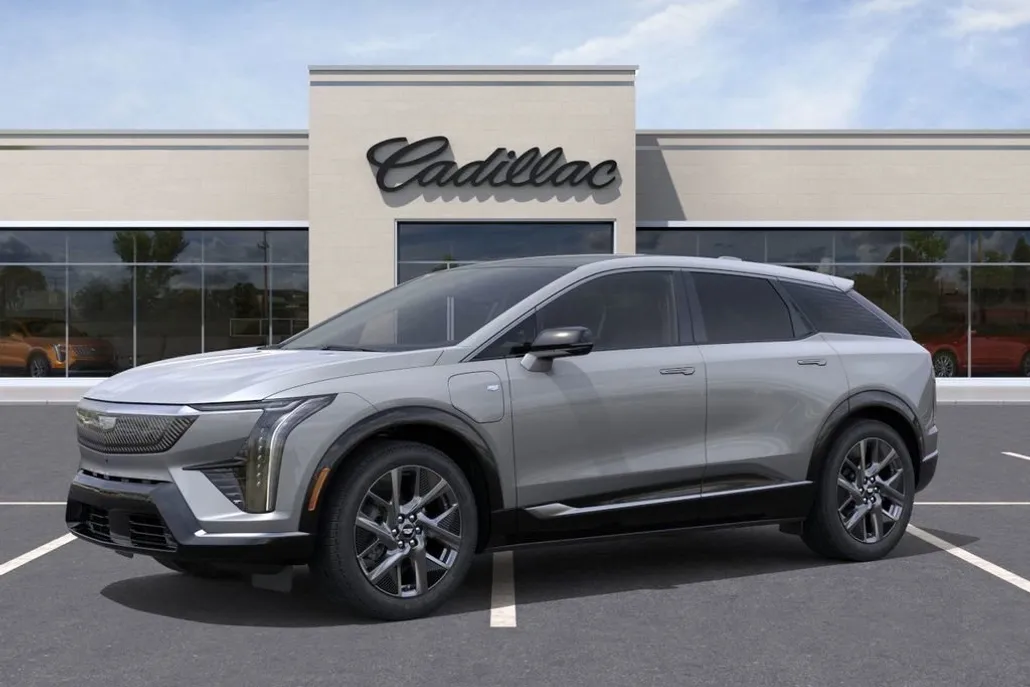 2025 Cadillac Optiq Luxury photo 1