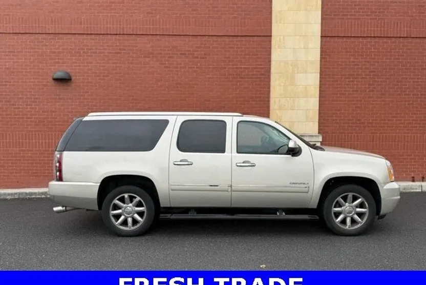 2013 Gmc Yukon XL Denali photo 1