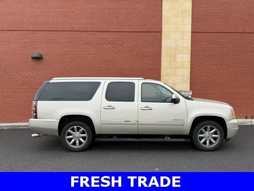 2013 Gmc Yukon XL Denali photo 1