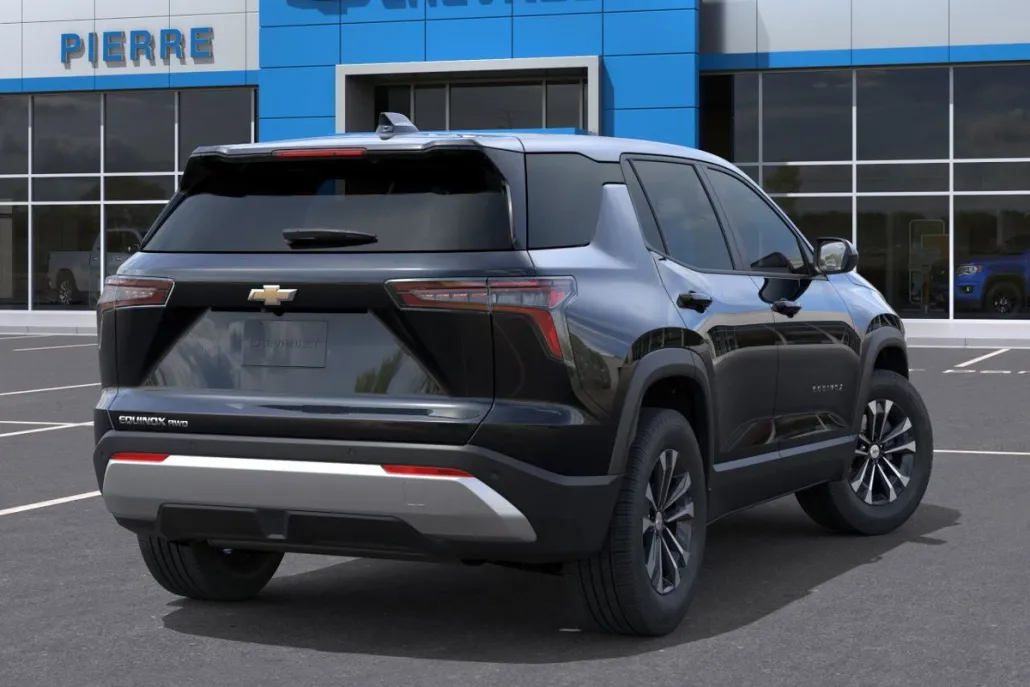 2026 Chevrolet Equinox LT photo 1