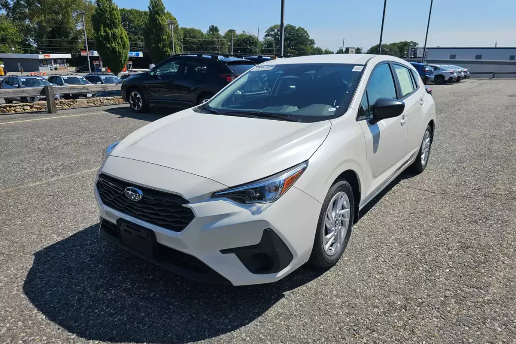 2024 Subaru Impreza Base photo 1