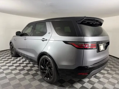 2025 Land Rover Discovery SE photo 4