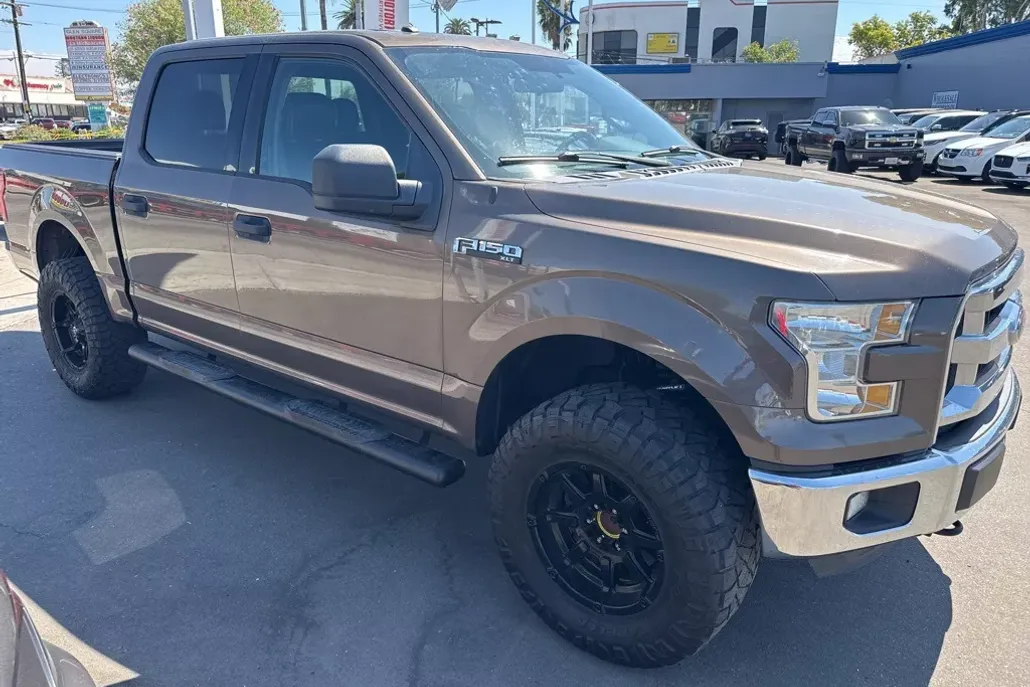 2016 Ford F-150 XLT photo 1