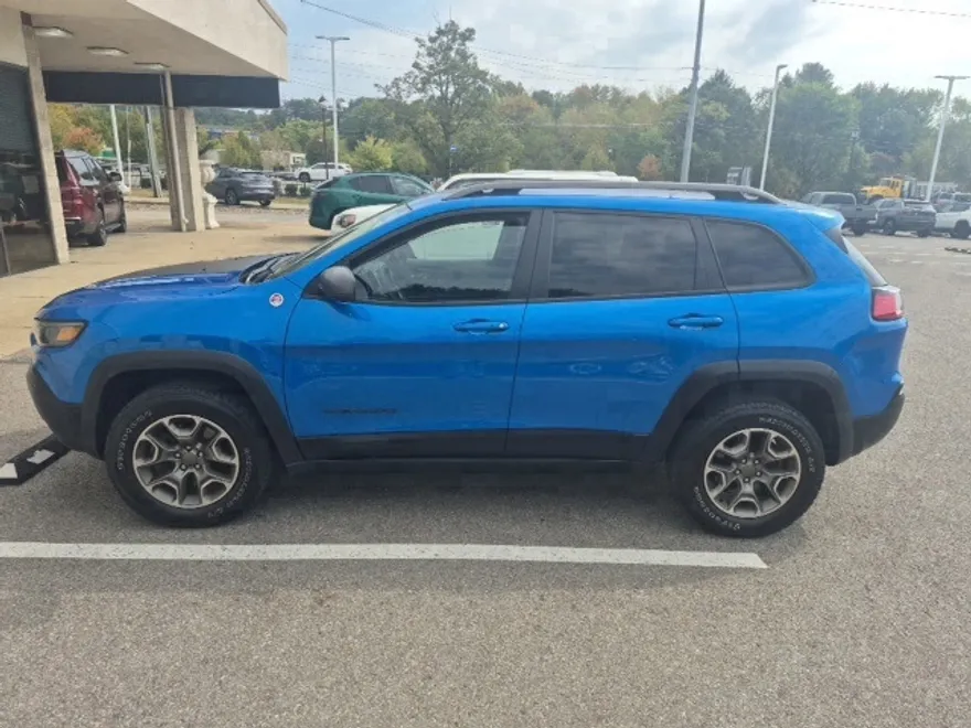 2021 Jeep Cherokee Trailhawk photo 1