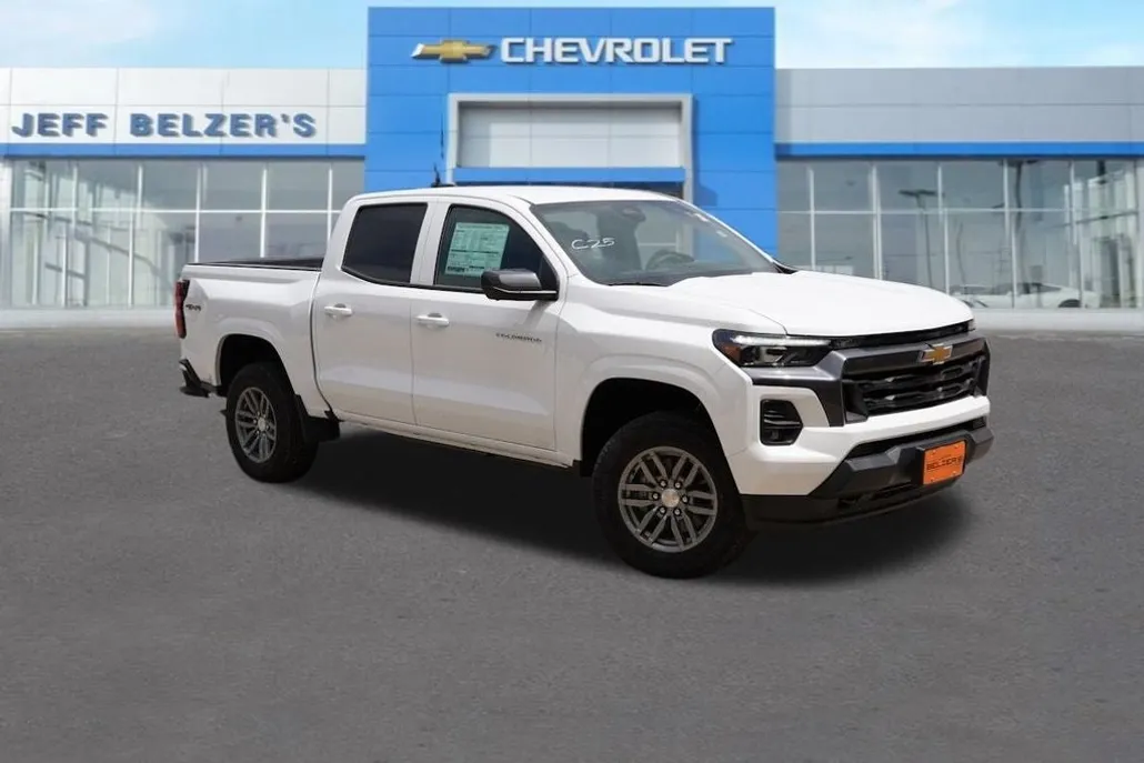 2025 Chevrolet Colorado Work Truck LT photo 1