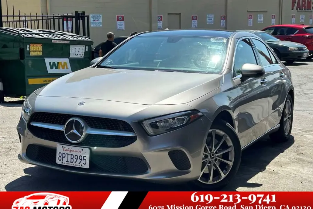 2020 Mercedes Benz A 220 photo 1