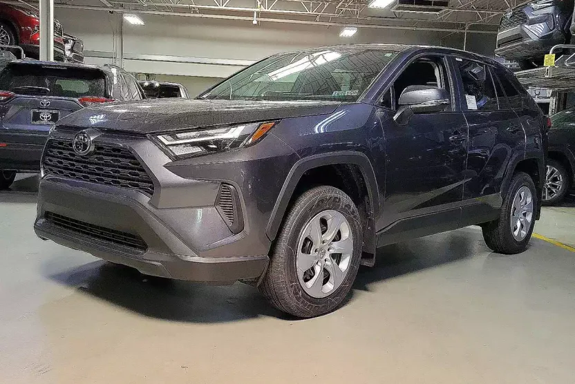 2025 Toyota RAV4 LE photo 1
