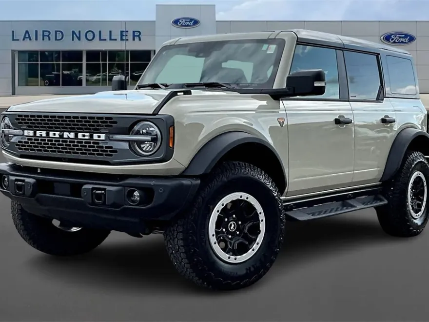 2025 Ford Bronco Badlands photo 1