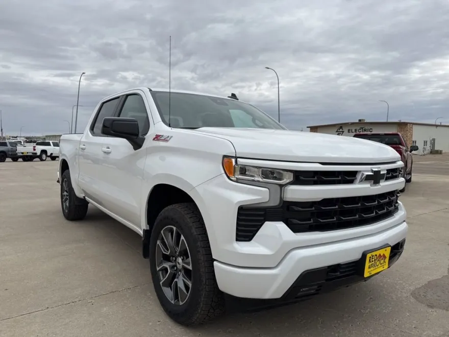 2024 Chevrolet Silverado 1500 RST photo 1