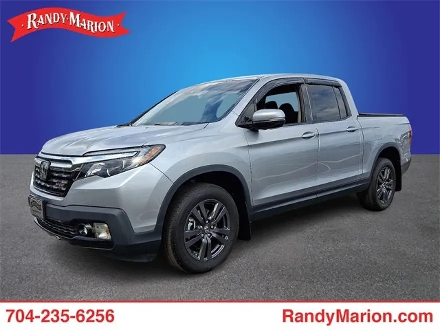 2020 Honda Ridgeline Sport photo 1