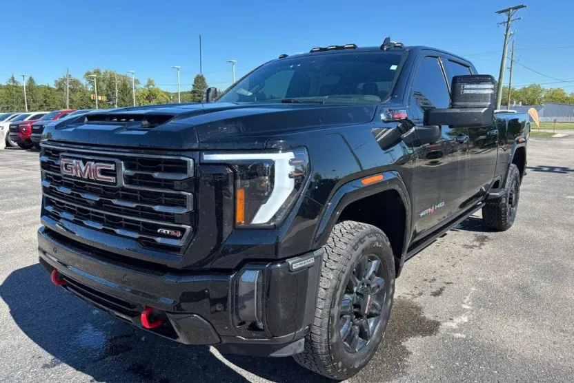 2024 Gmc Sierra HD AT4 photo 1