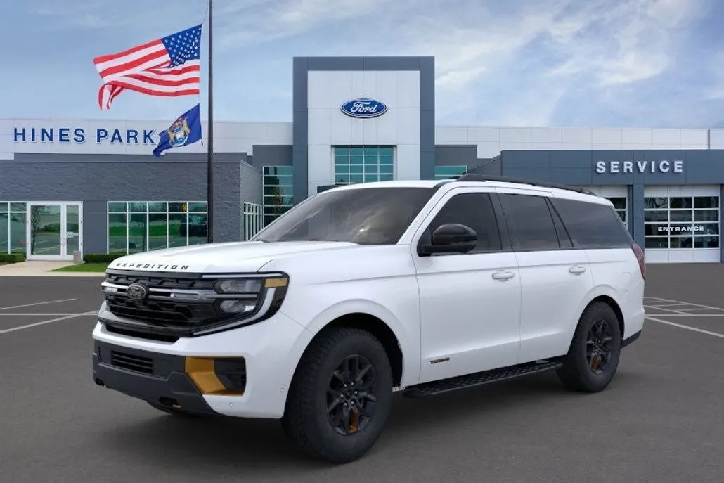 2025 Ford Expedition photo 1