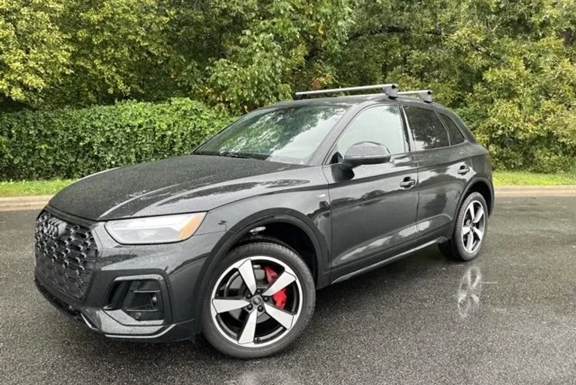 2024 Audi Q5 S line Premium Plus photo 1
