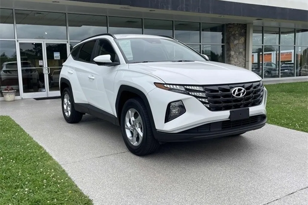 2024 Hyundai Tucson SEL photo 1