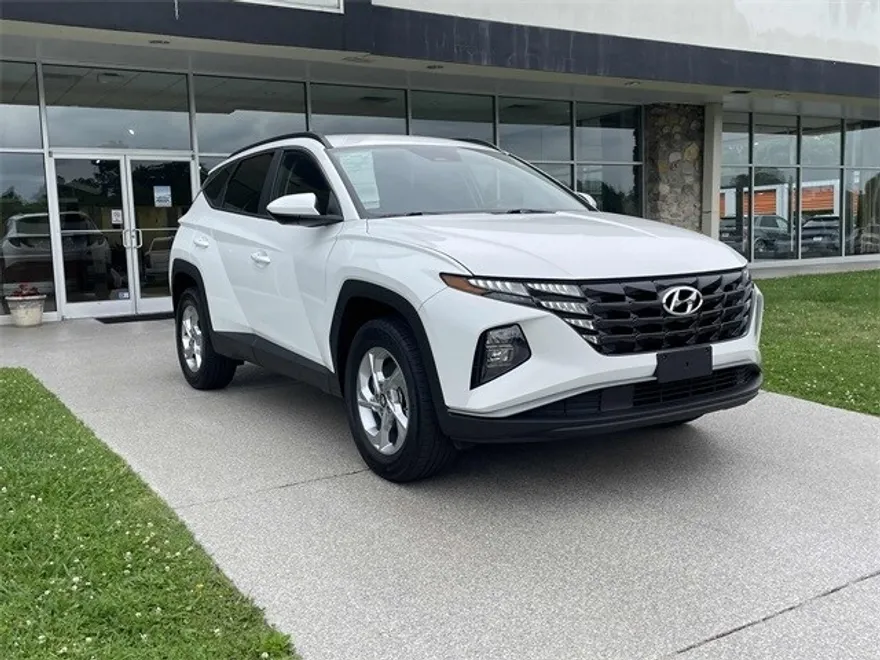 2024 Hyundai Tucson SEL photo 1