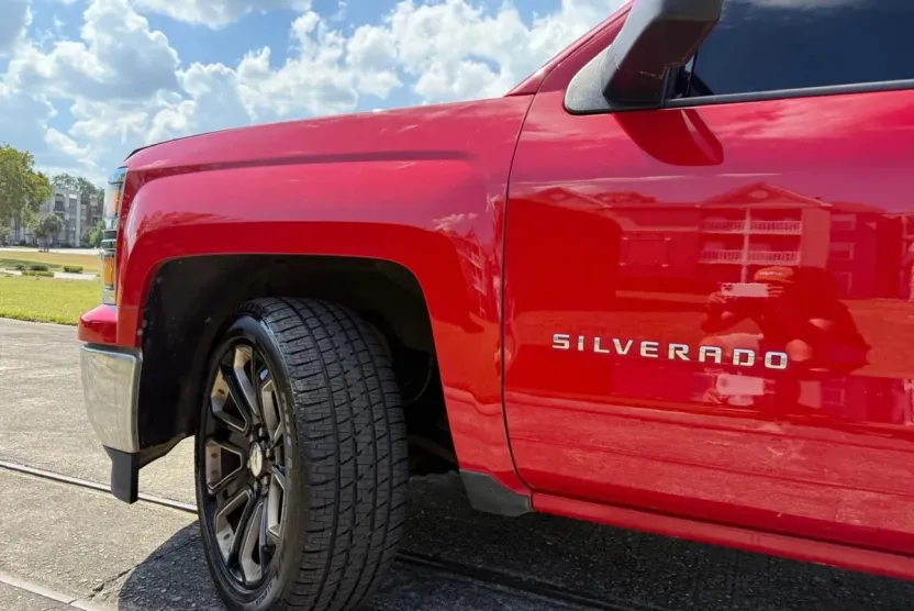 2014 Chevrolet Silverado 1500 LT photo 1