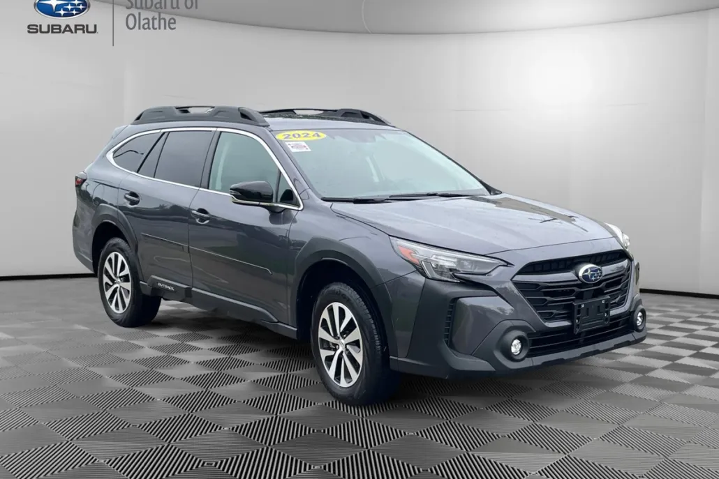 2024 Subaru Outback Premium photo 1