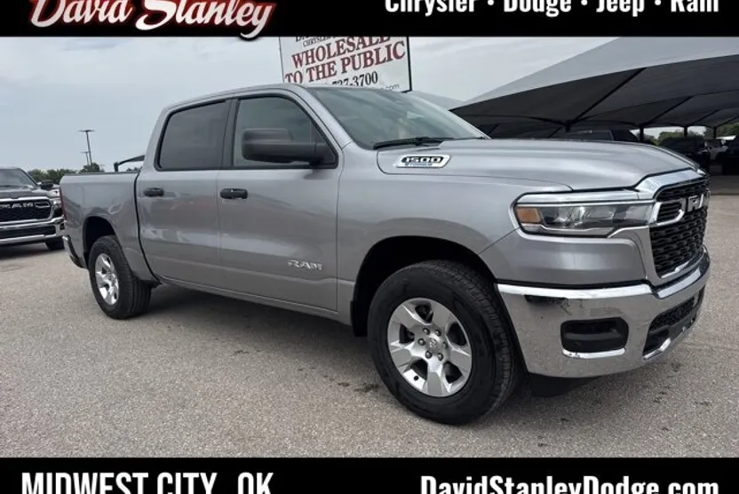 2025 Ram 1500 Tradesman photo 1