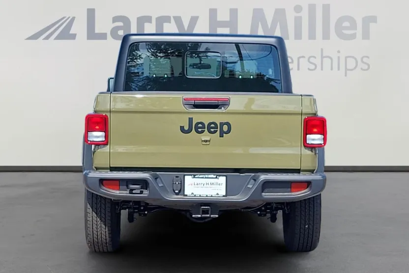2025 Jeep Gladiator Sport photo 1