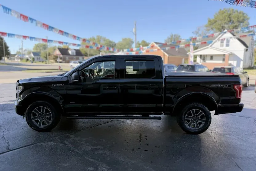 2015 Ford F-150 XLT photo 1